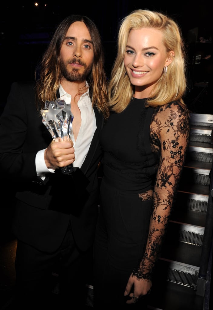 Standing next to Jared put a big smile on Margot Robbie's ...