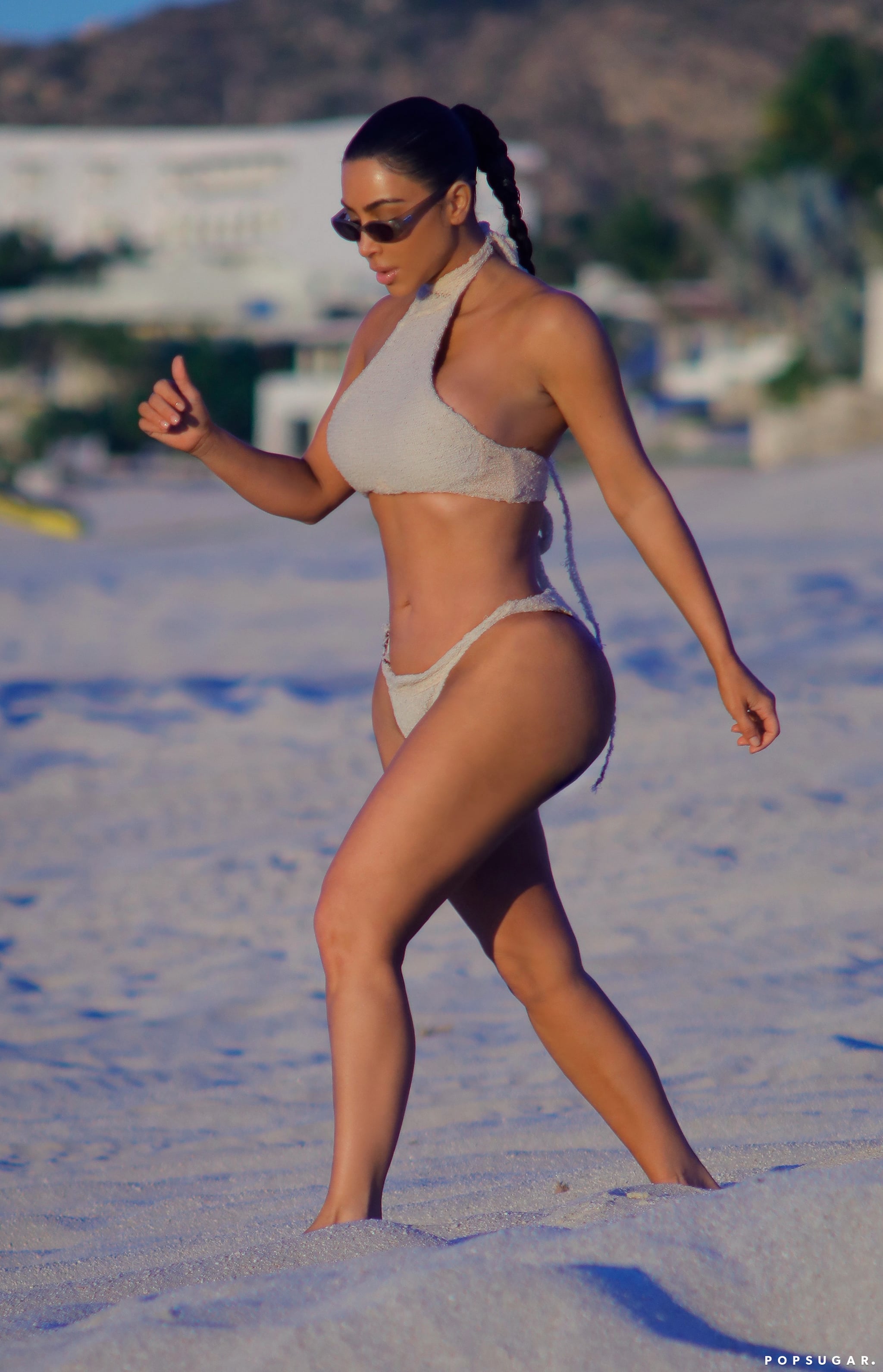 Volgen Ook leg uit Kim Kardashian Mexico Bikini Pictures January 2020 | POPSUGAR Celebrity