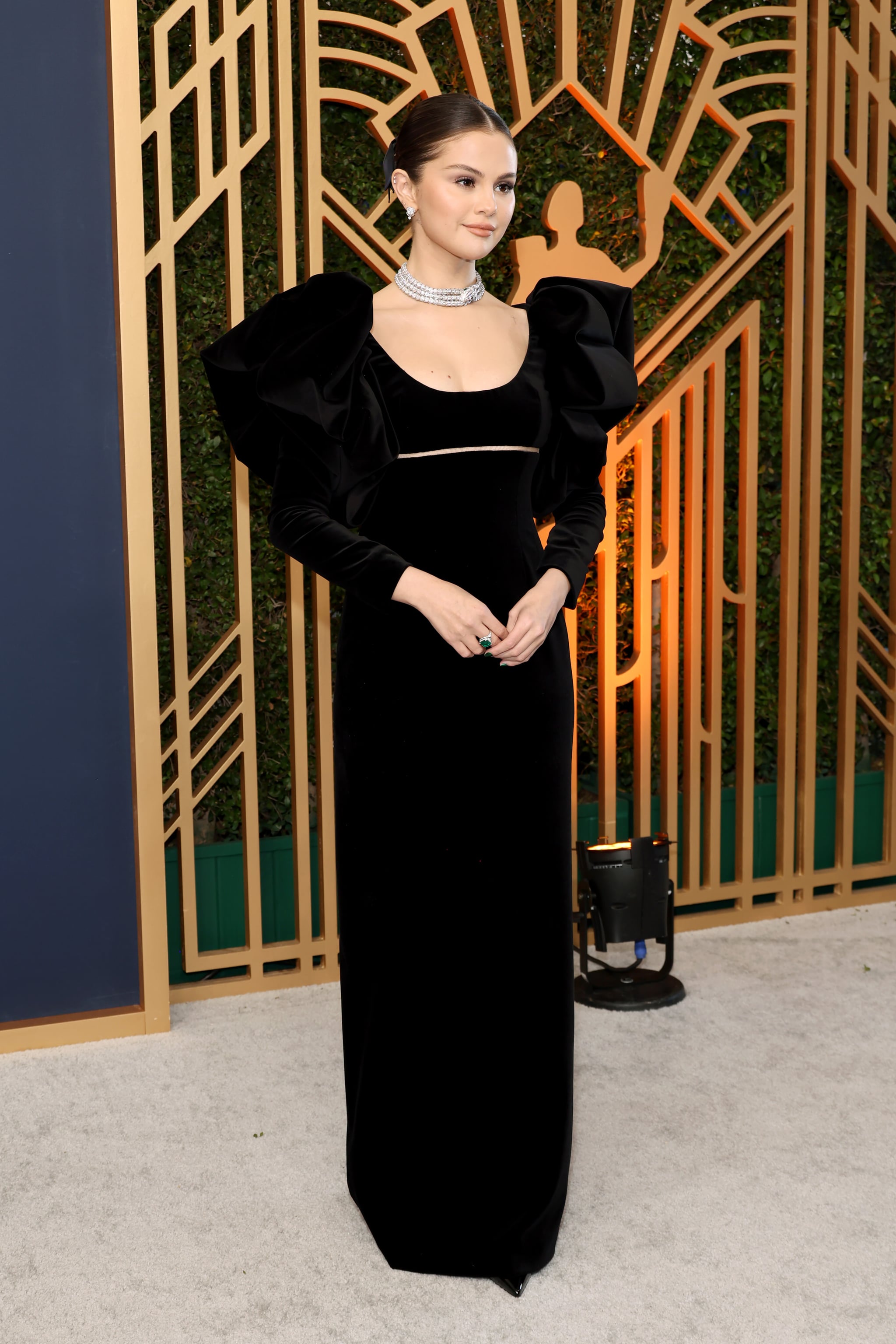 La Renta Dress at 2022 SAG Awards 