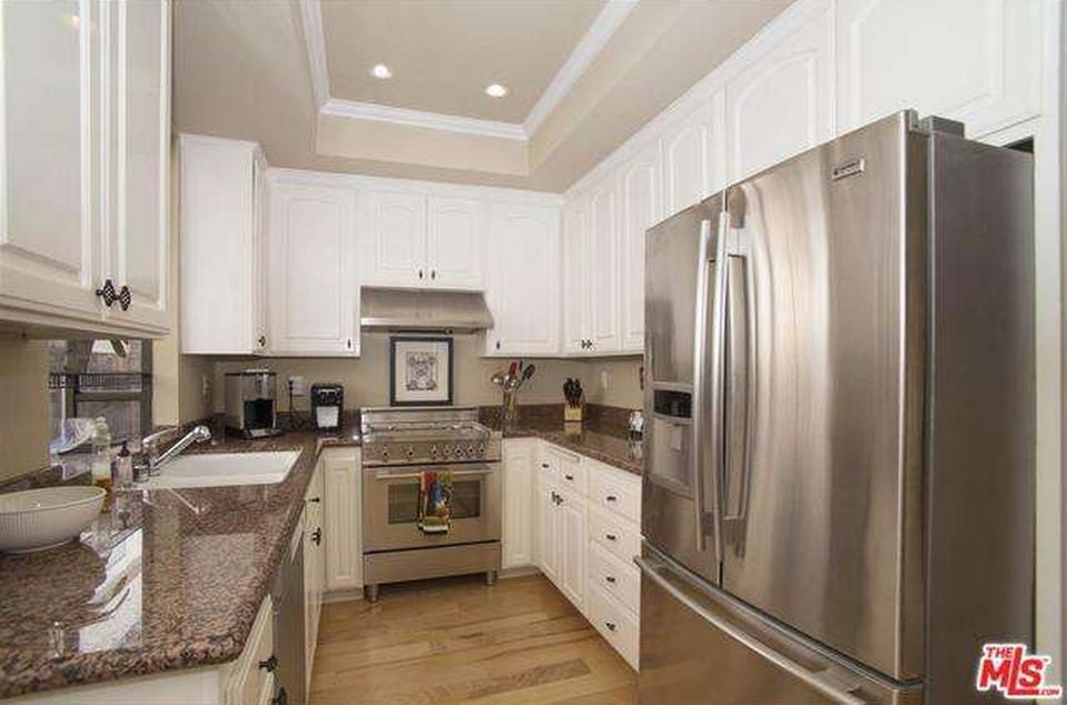 Jennifer Lawrence Sells Her Starter Home