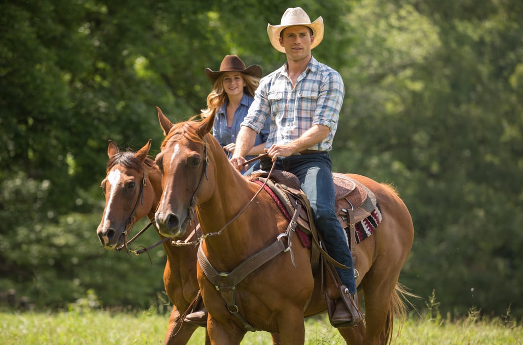 Eastwood's character, Luke, romances Sophia (Britt Robertson).
