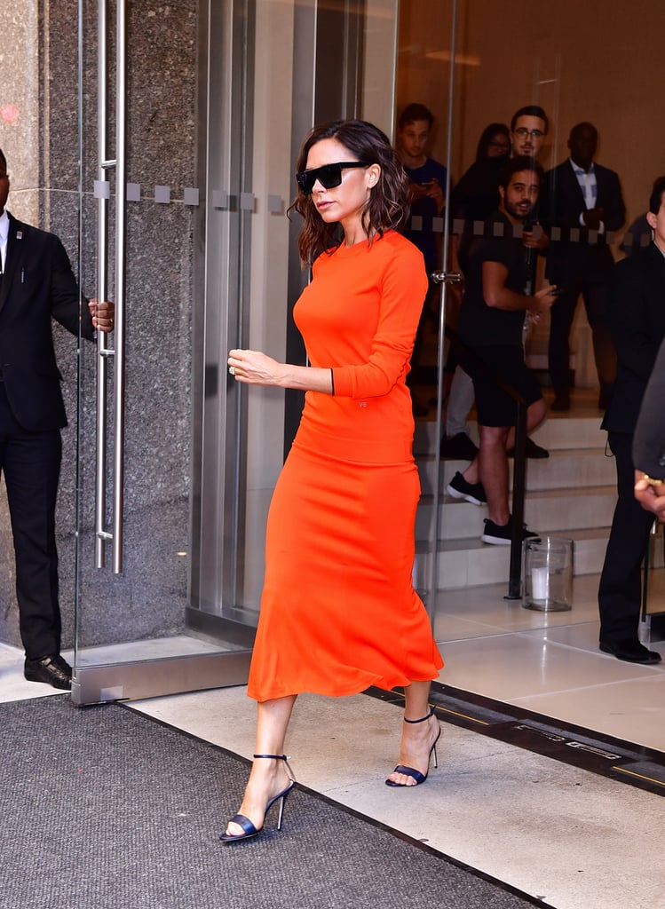 Victoria Beckham's Orange Outfit on Seth Meyers 2016 | POPSUGAR Fashion