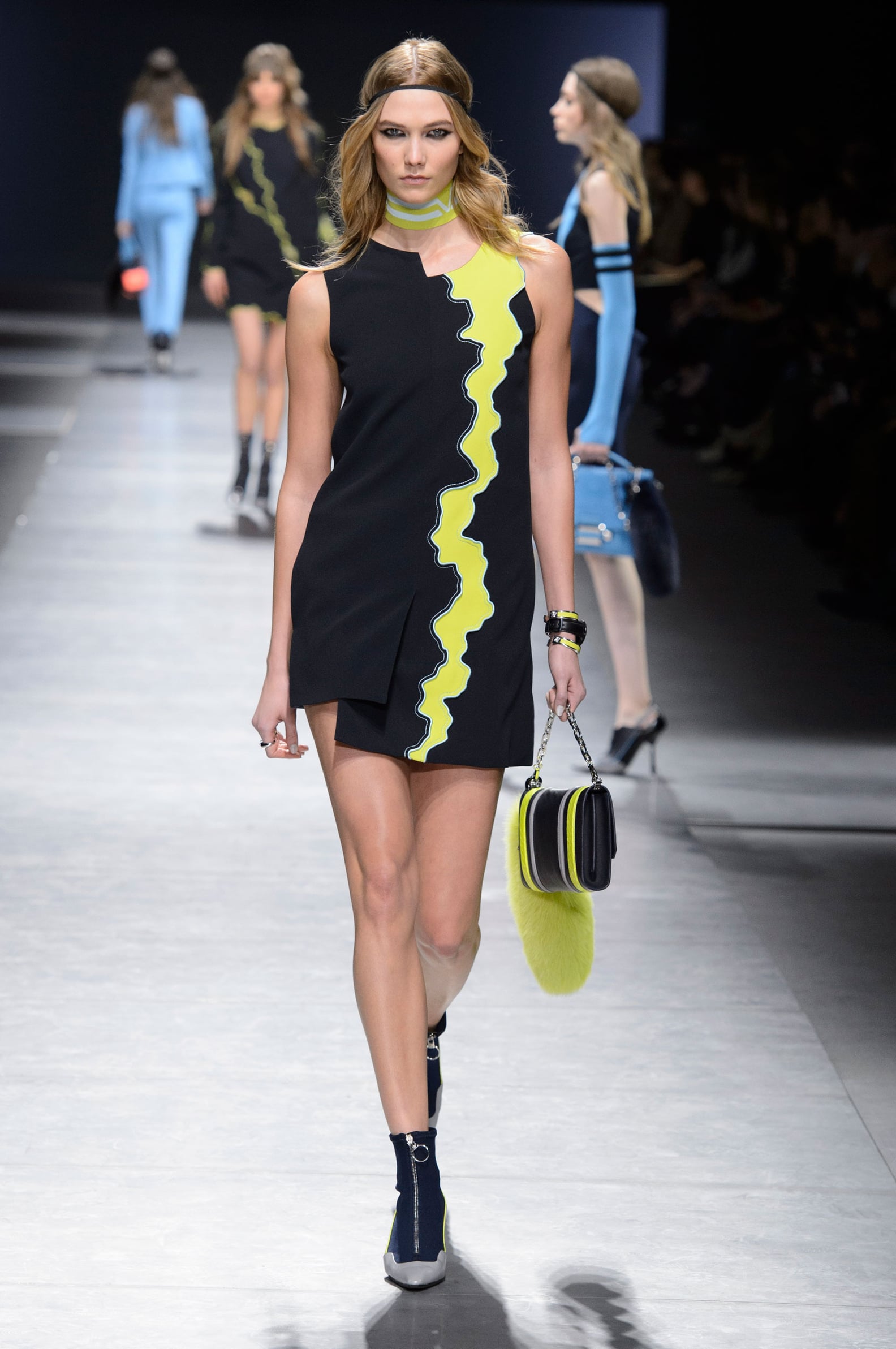 Versace Fall 2016 Runway | PS Fashion