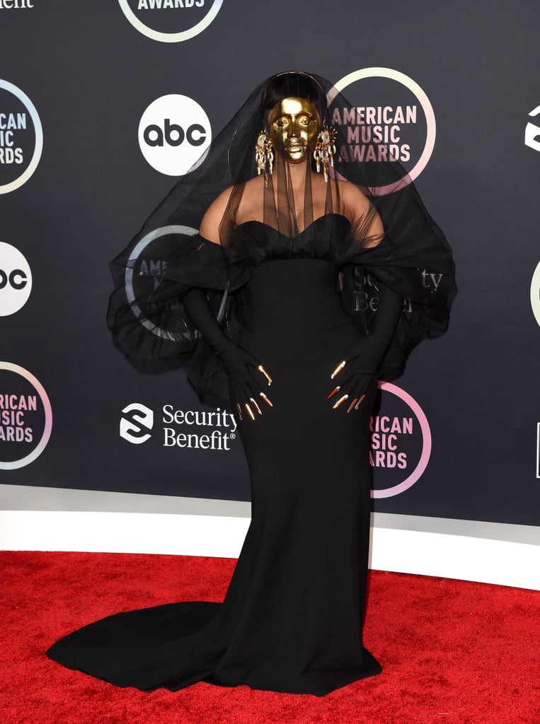 Cardi B's Veiled Schiaparelli Dress at the 2021 American Music Awards