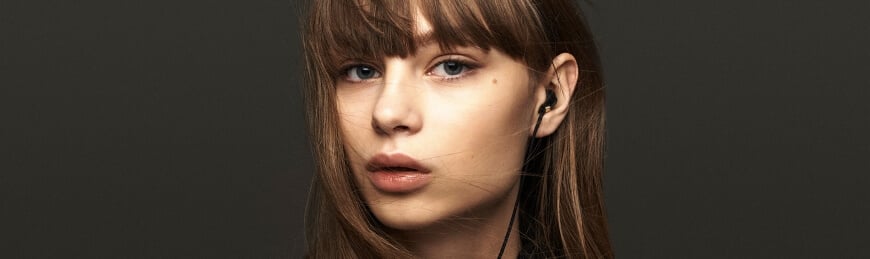 Plica headphones