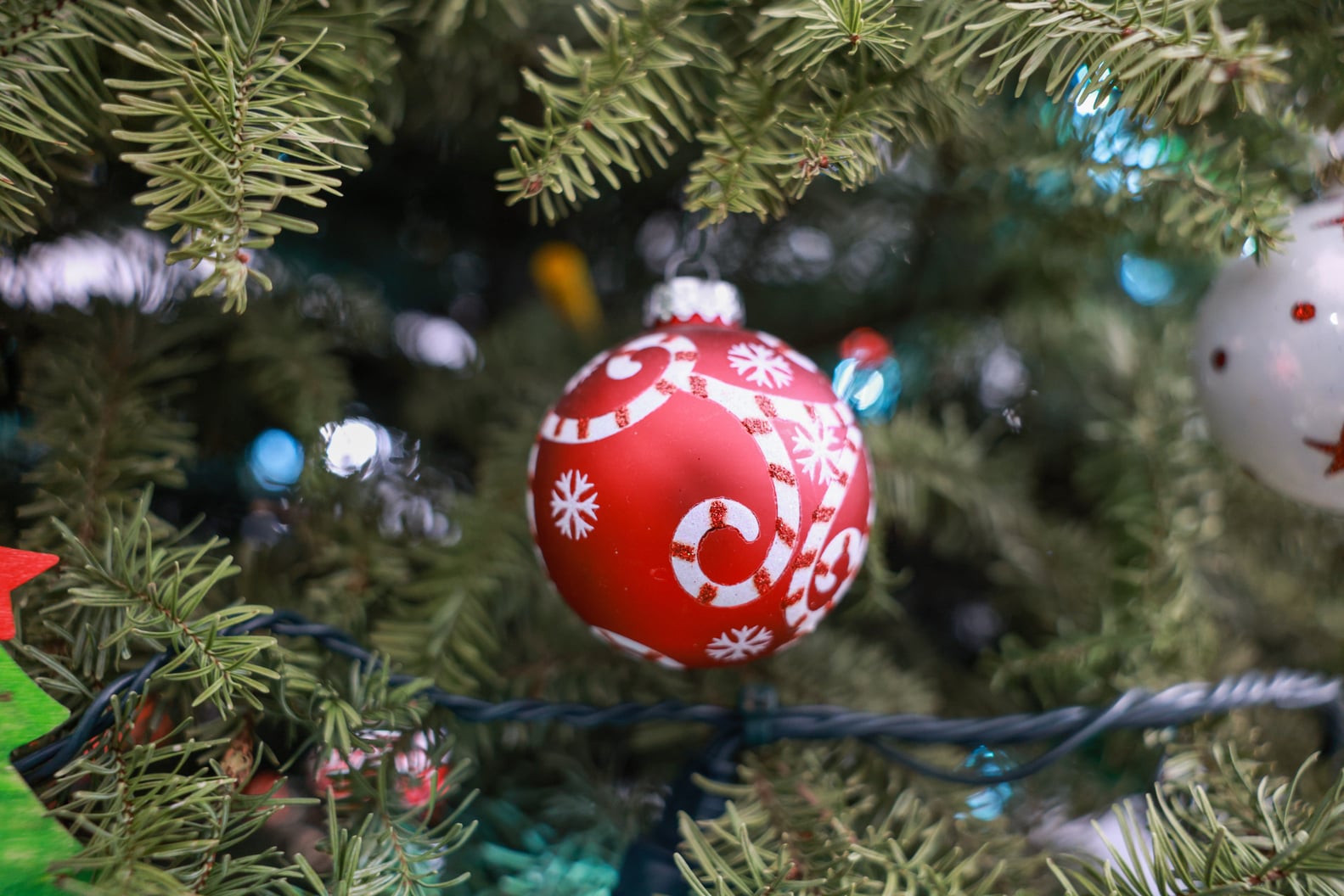 Download Free Christmas Zoom Backgrounds | PS Tech