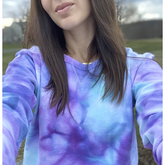 How to Tie-Dye a Sweatshirt at Home