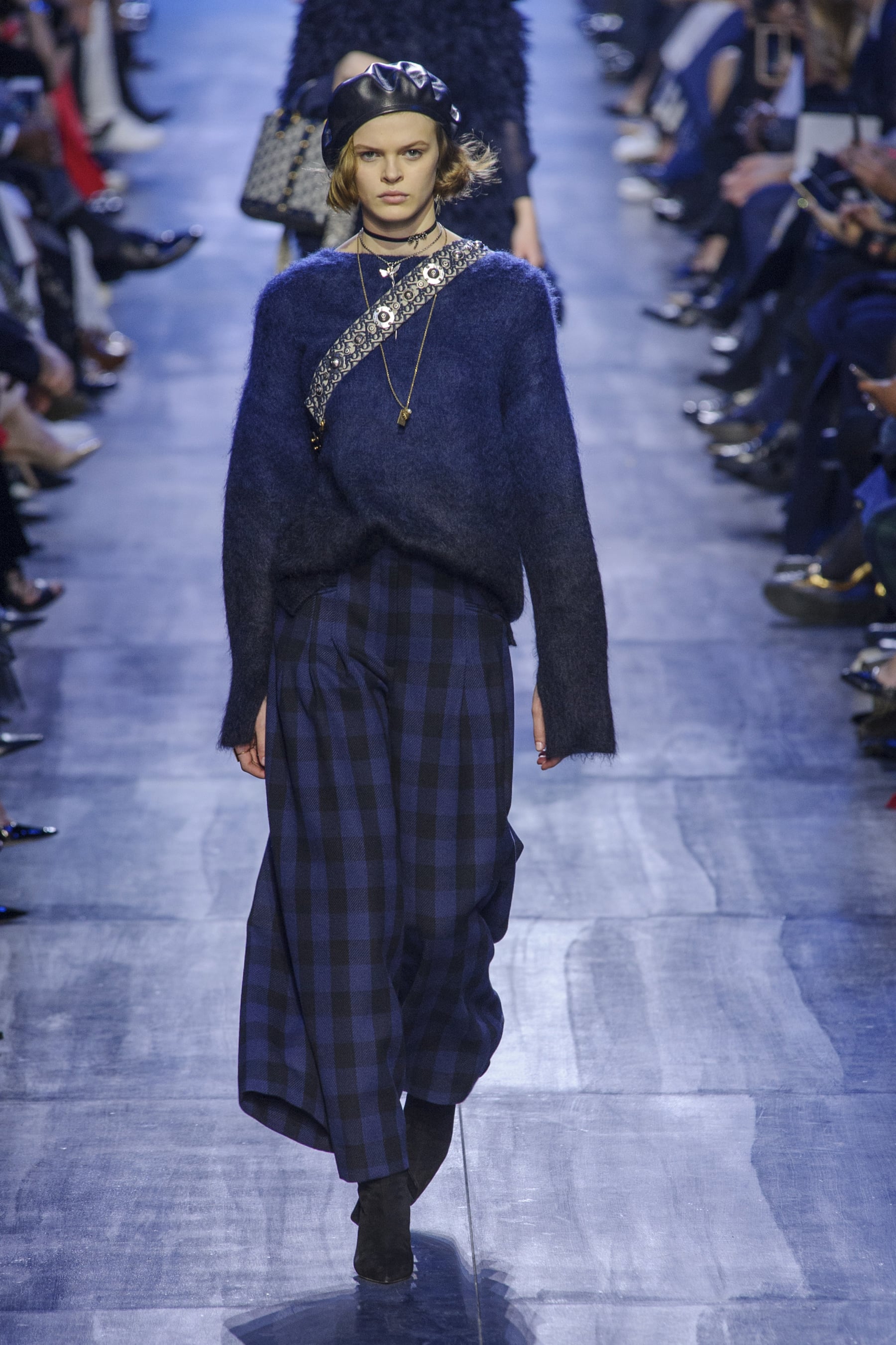 Dior Fall 17 Runway Show Popsugar Fashion