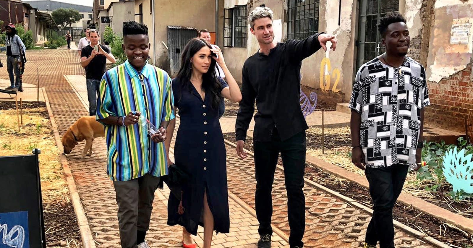aritzia shirt dress meghan markle Wilfred indigo blue button-front midi shirt dress - Meghan Markle Dresses