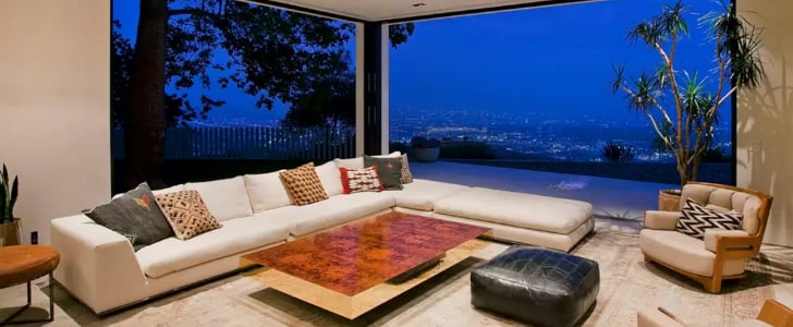 Joe Jonas's Airbnb Rental For Holidays 2015