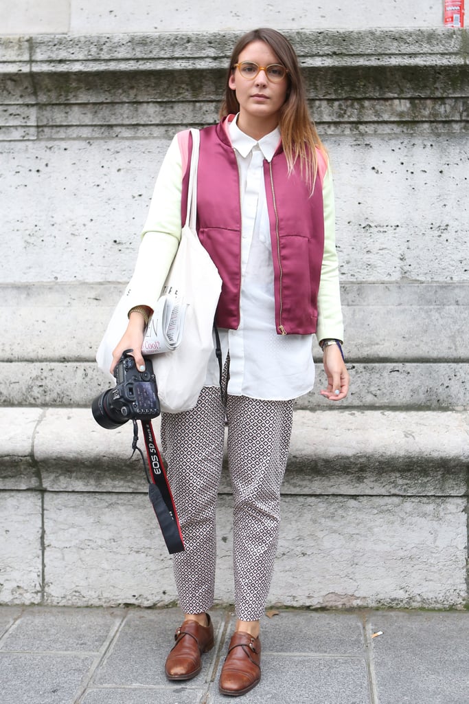 Classic on top, a little more interest on bottom with a pair of printed trousers and buckled brogues.
Classic on top, a little more interest on bottom with a pair of printed trousers and buckled brogues.