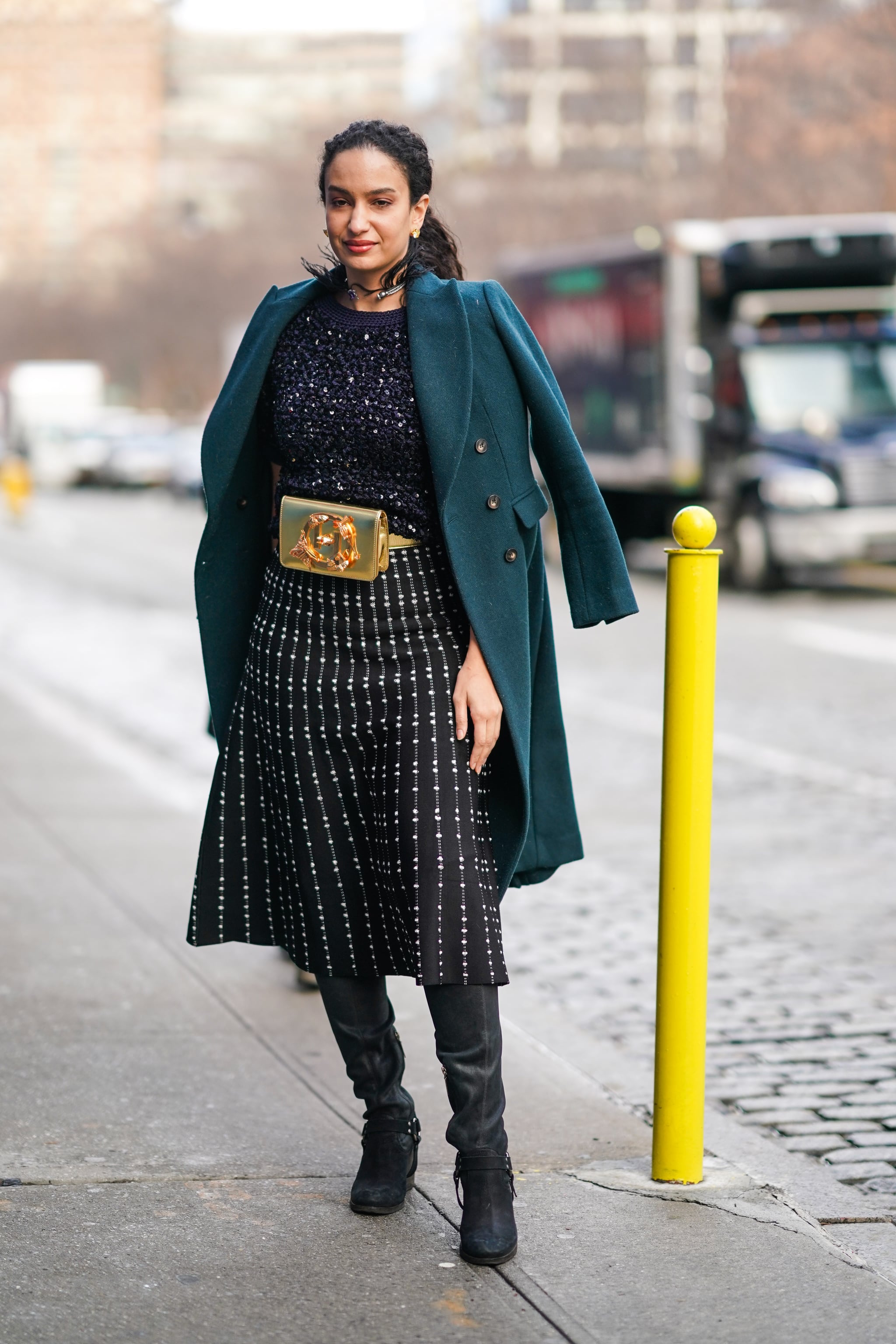 15 Outfit Ideas With Studded Belts - Styleoholic