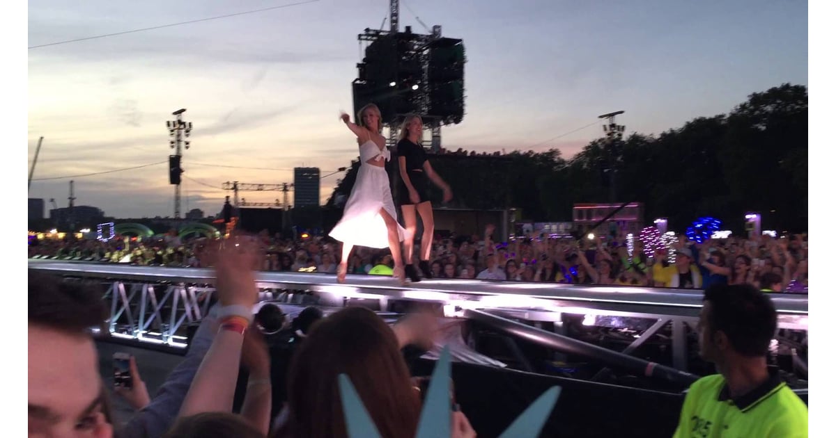 Taylor Swift Performs Style With Kendall Jenner Video Popsugar Celebrity Photo 2 