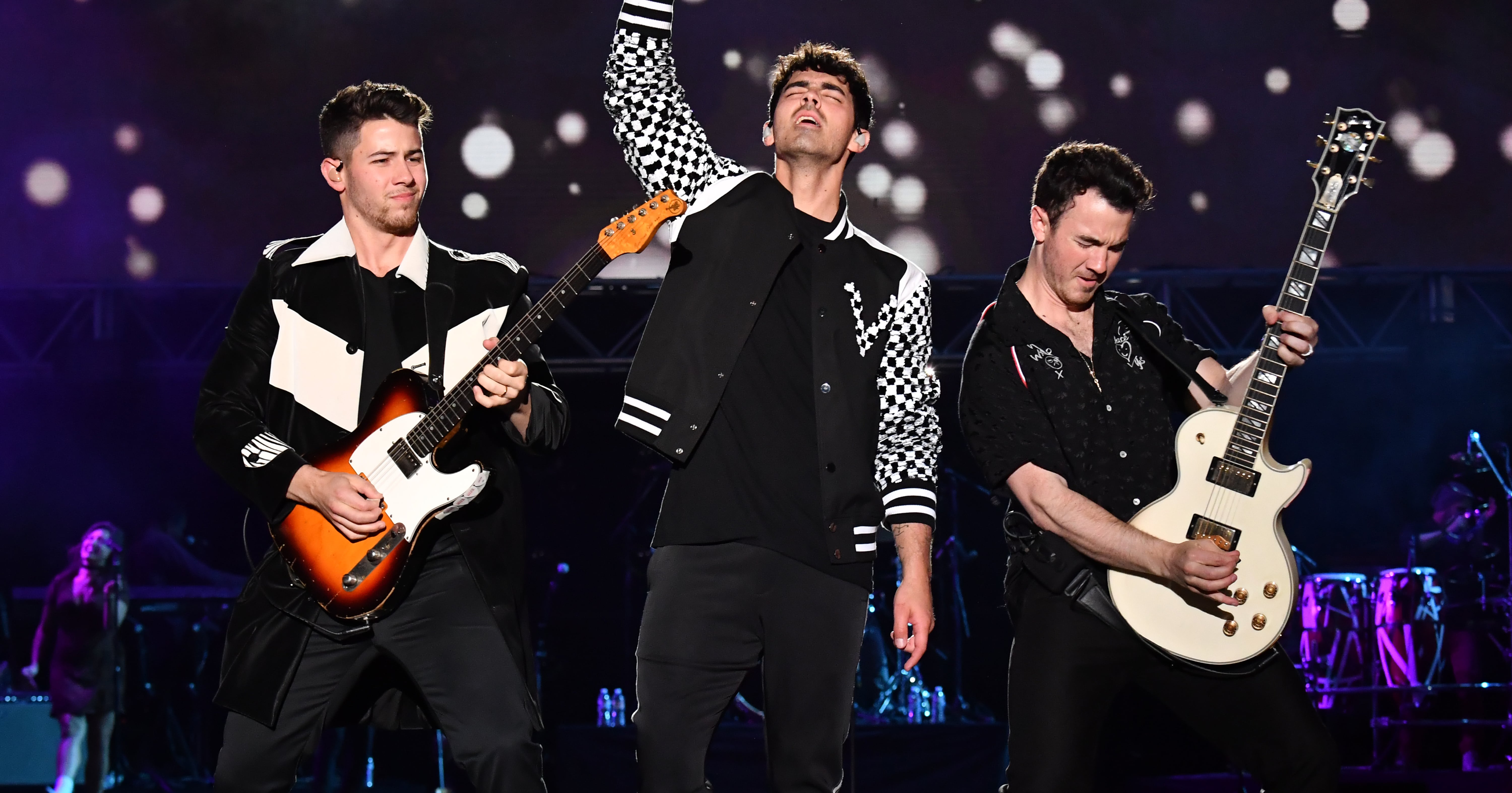 Jonas Brothers visual data 4