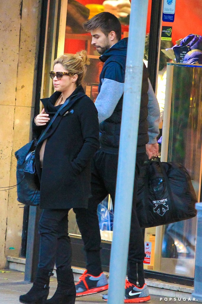 Pregnant Shakira Shopping in Barcelona