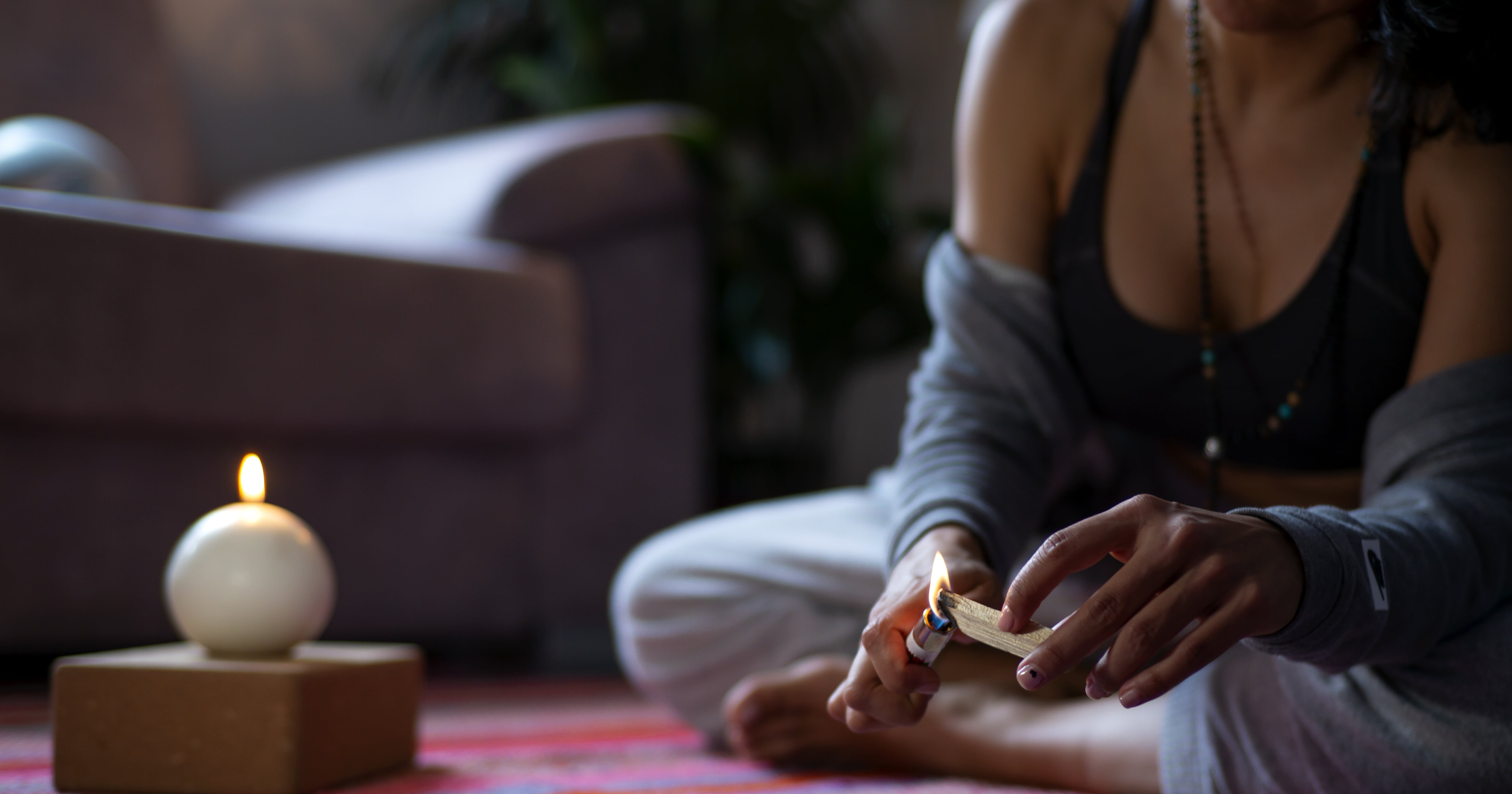 This New-Moon-in-Aquarius Bath Ritual Will Keep You Grounded