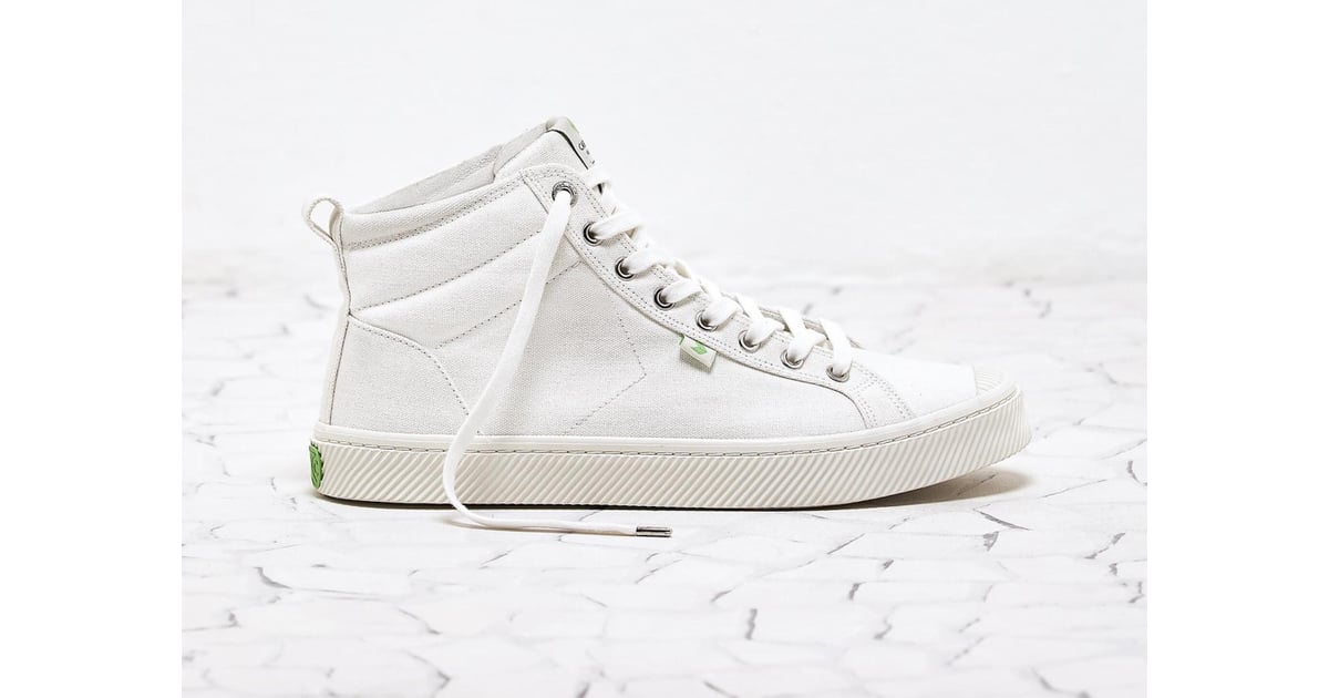 cariuma white canvas