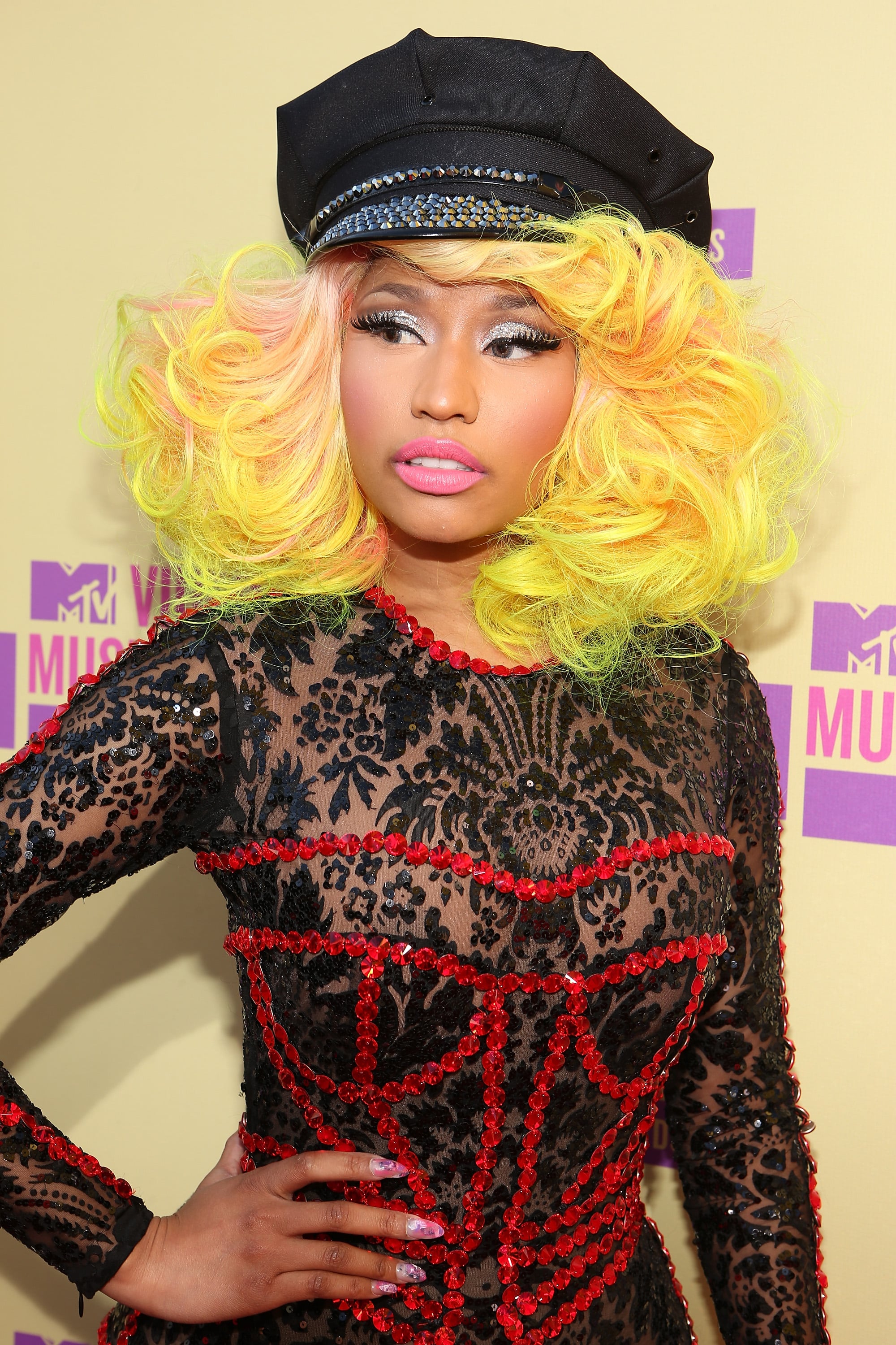 Nicki Minaj Wears Bright-Pink Hair to New York Fashion Week
