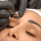 Is Nanoblading the New Microblading? A Cosmetic Tattoo Artist Explains