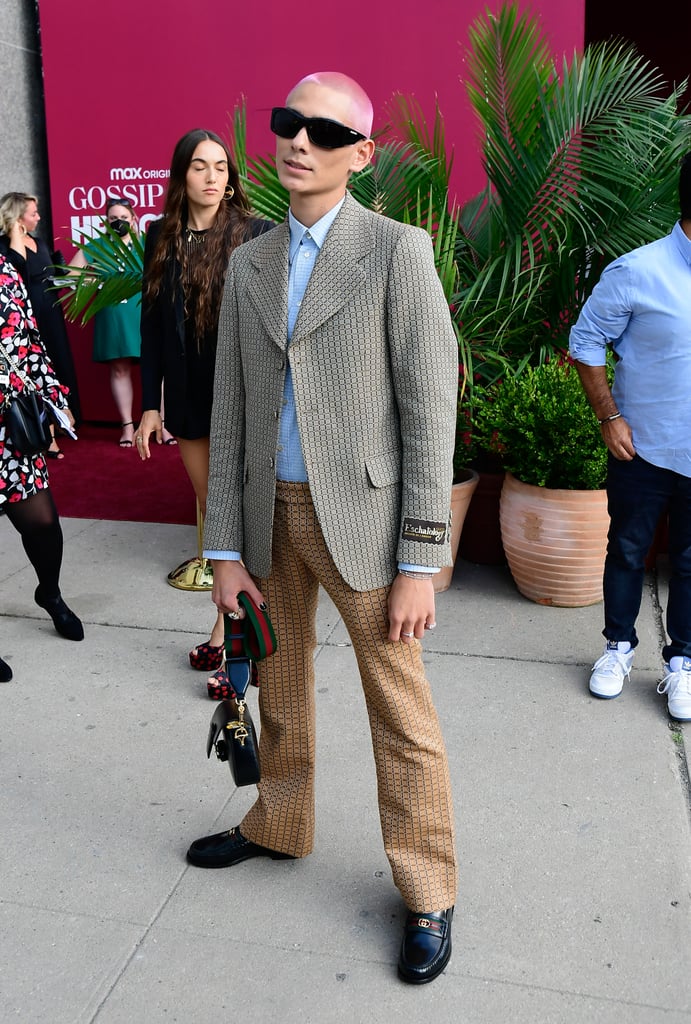 Evan Mock's Outfit For Gossip Girl Premiere