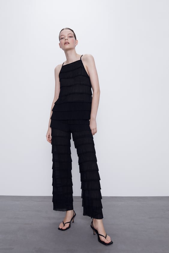 What To Wear To A Graduation Outfits For Guests And Grads Popsugar Fashion What To Wear To A Graduation Outfits For Guests And Grads Popsugar Fashion