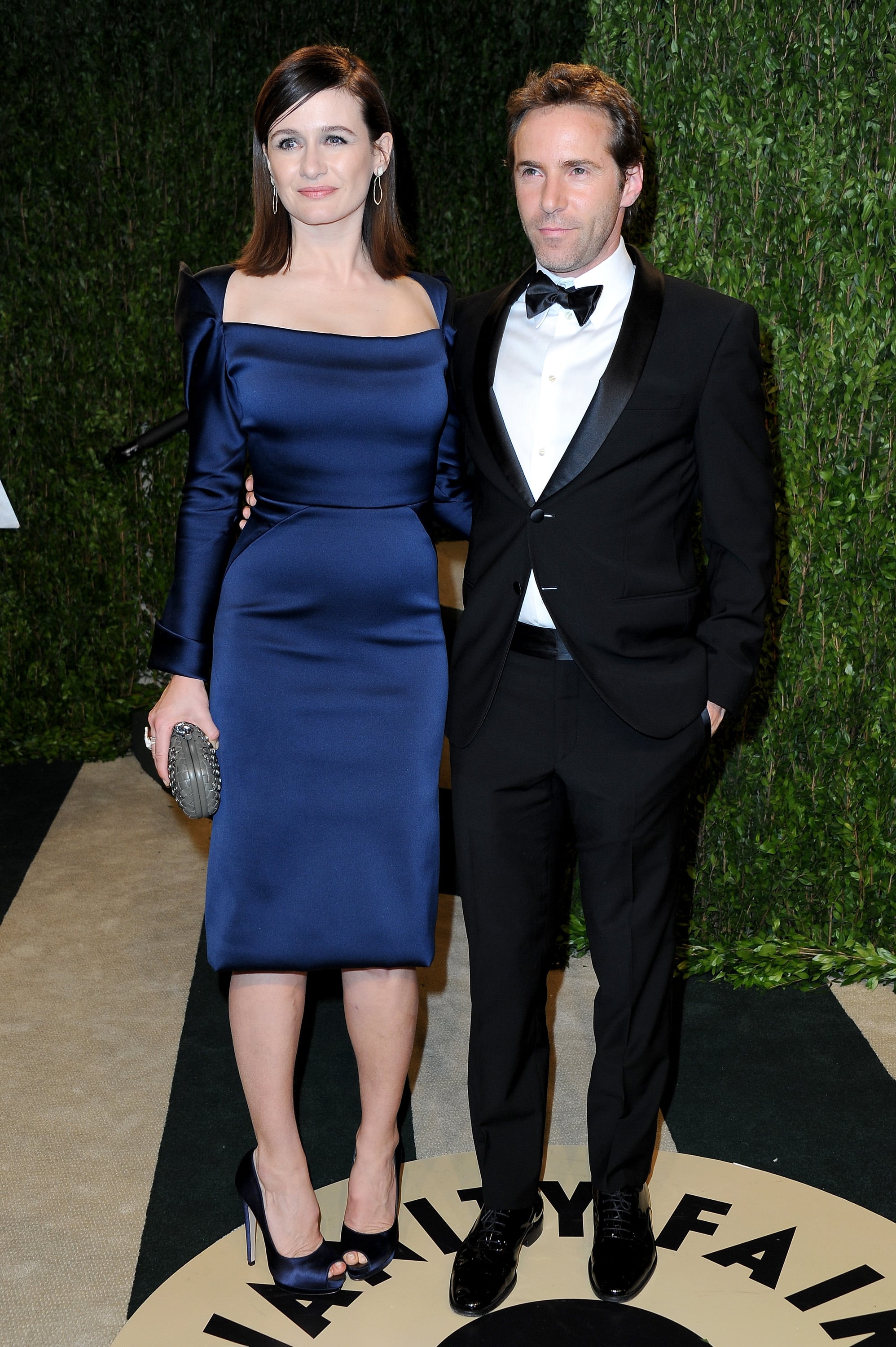 Emily Mortimer and Alessandro Nivola arrived at the Vanity Fair Oscar ...