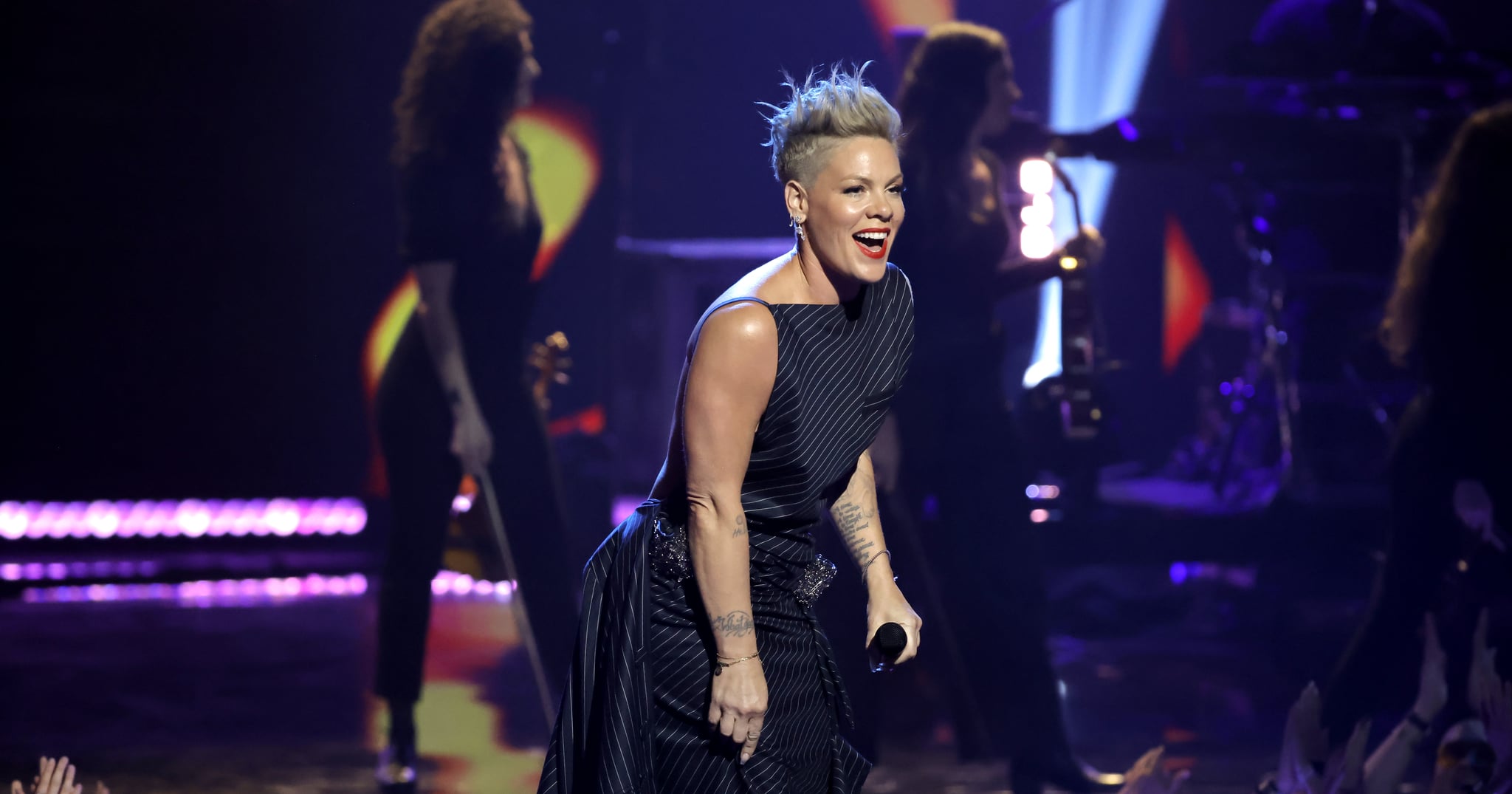 Pink Is Presented With the iHeartRadio Icon Award After Rousing Duet With Kelly Clarkson