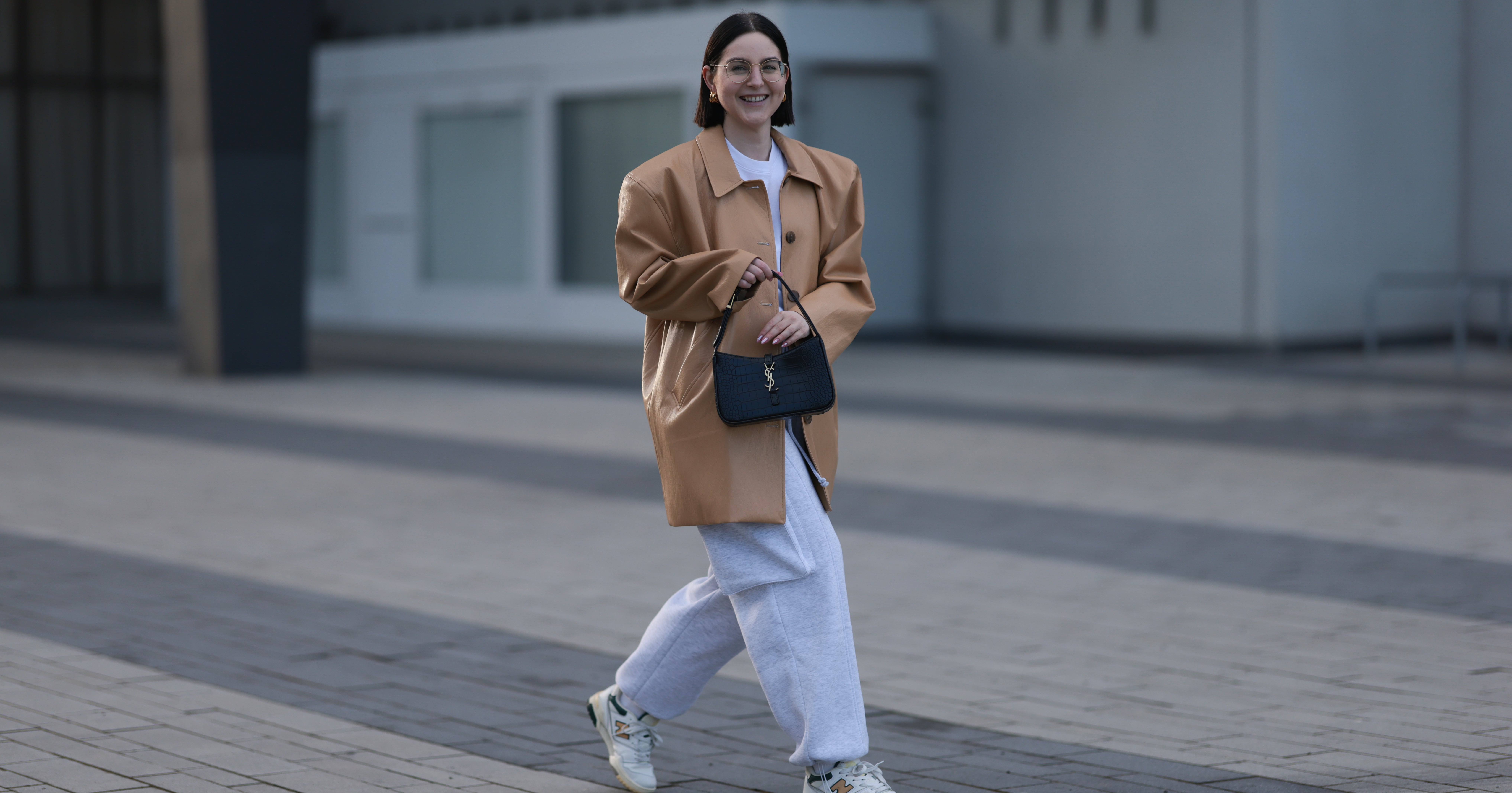 7 pairs of sweatpants that are cute enough to wear for errands but cozy  enough to wear all day