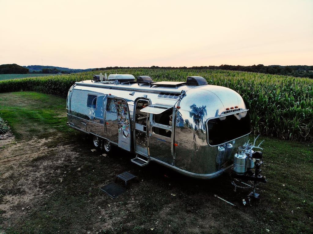 The Longneckers Are Able to Set Up Camp Anywhere — Even the Middle of a Field! The Longneckers Are Able to Set Up Camp Anywhere — Even the Middle of a Field!
