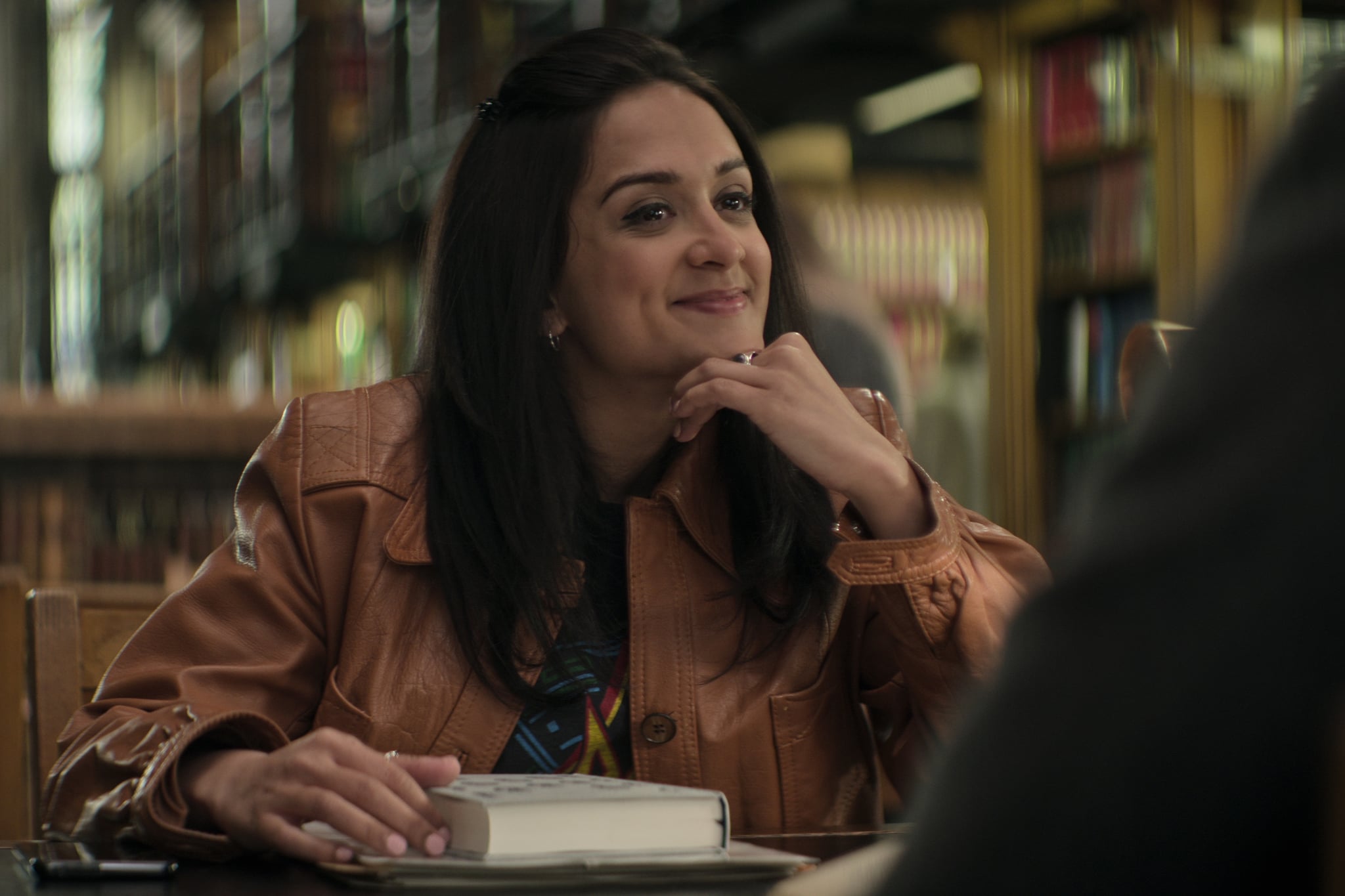 You. Amy-Leigh Hickman as Nadia Farran in episode 402 of You. Cr. Courtesy of Netflix © 2022