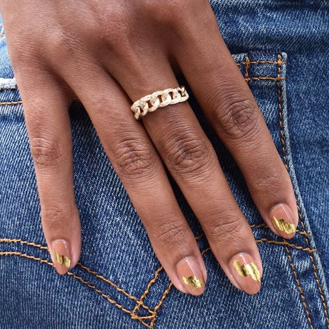 Autumn Nail Art Trend: Strokes of Genius