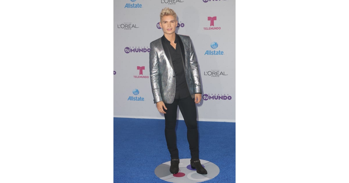Christian Acosta | Red Carpet Looks Premios Tu Mundo 2016 ...