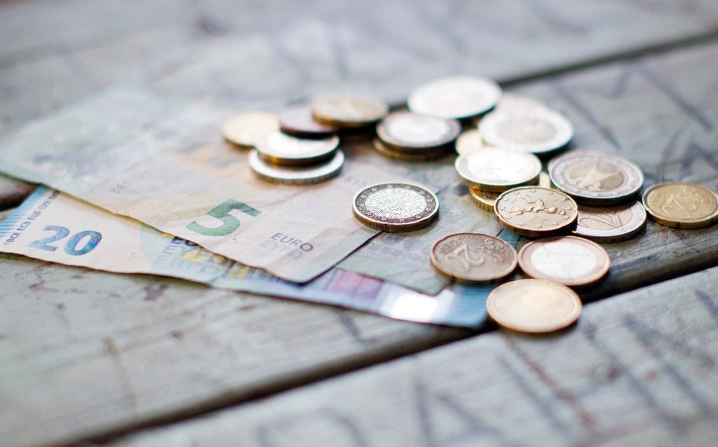 How to Tip in Different Countries
