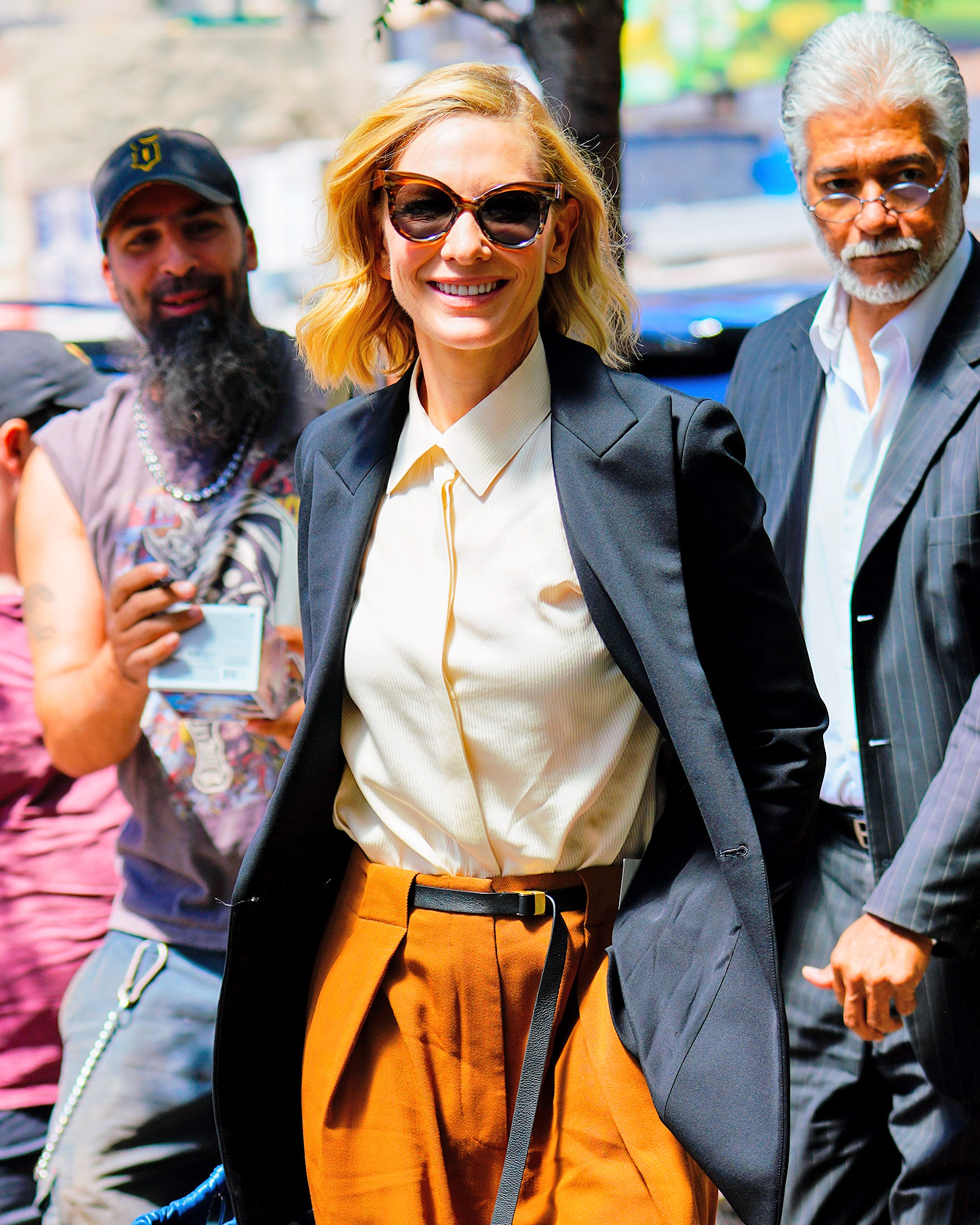 Cate Blanchett Wears Pantsuit With Blue Sleeves and Huge Shoulder Pads