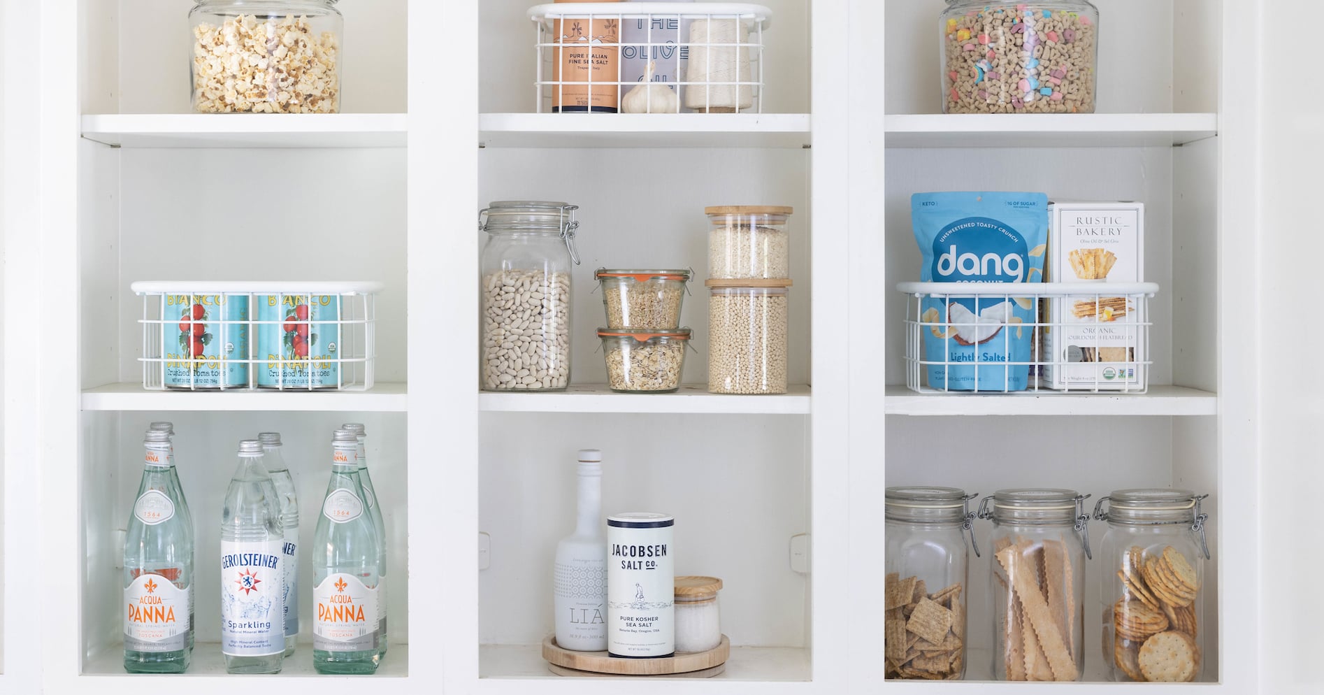 Your Guide to Pantry Decanting, According to an Organizing Expert