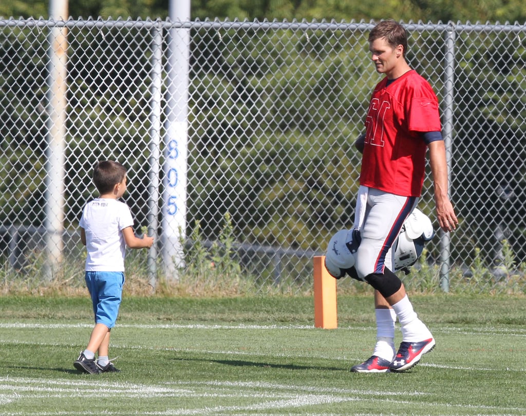 Tom Brady and Kids at Football Practice Aug. 2015 | Pictures