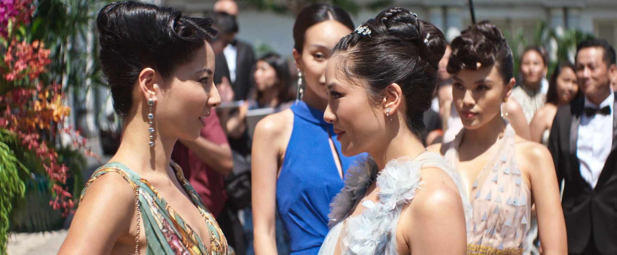 CRAZY RICH ASIANS, from left: Jing Lusi, Constance Lau, Constance Wu, Carmen Soo, 2018. / Warner Bros. Pictures /Courtesy Everett Collection