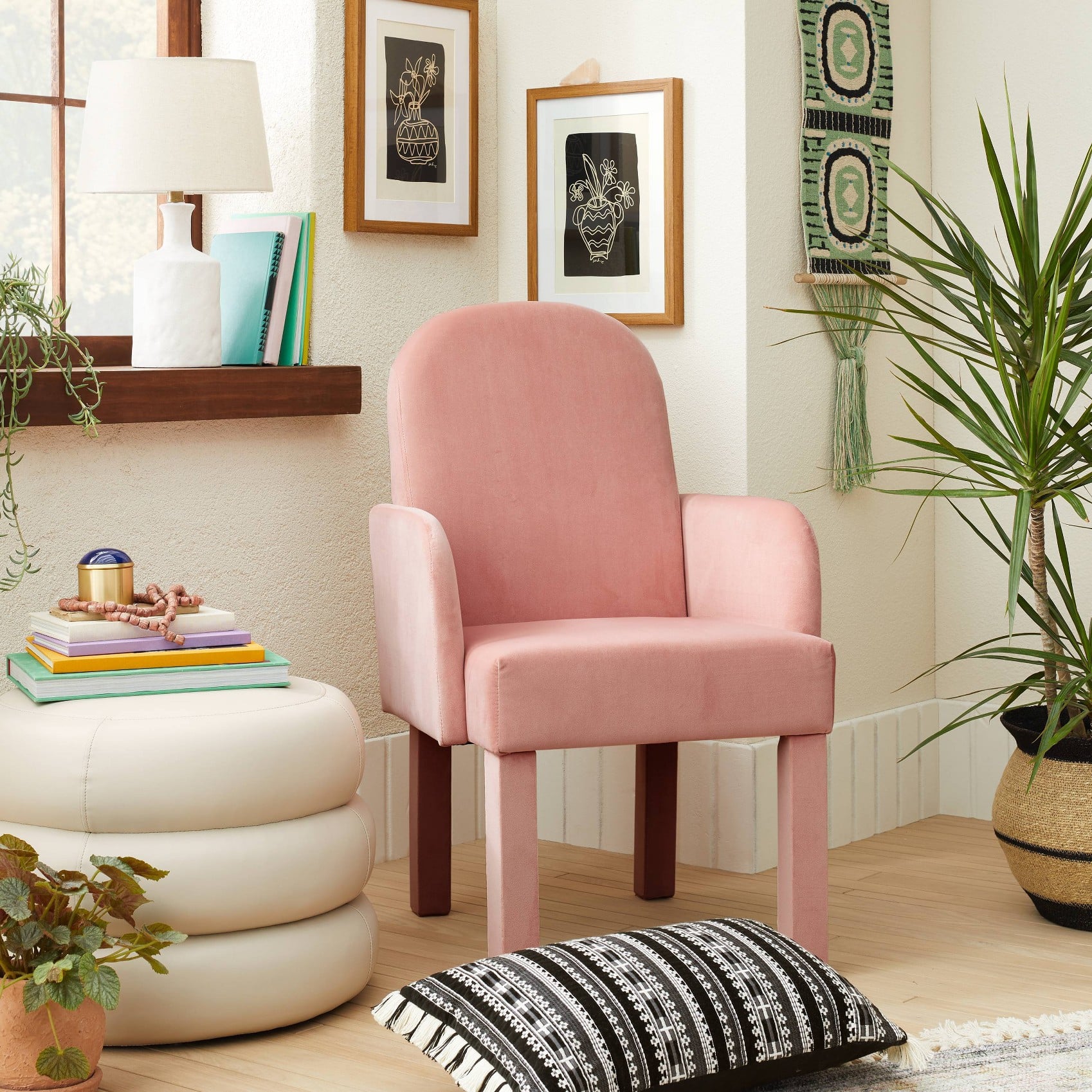 Target harper hotsell accent chair