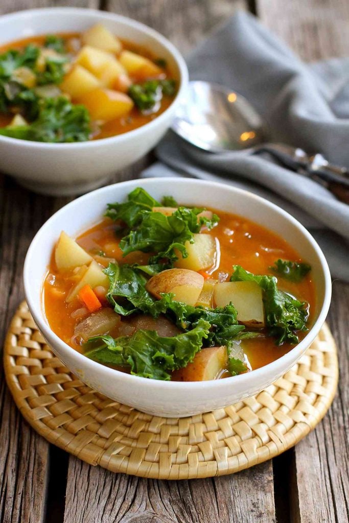 Easy Vegetarian Recipe: Vegan Potato Soup With Beans and Kale