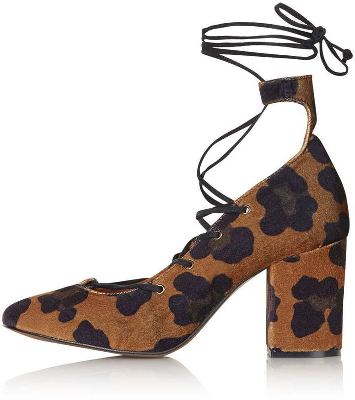 Gold Round Toe Ghillie Shoes ($120)