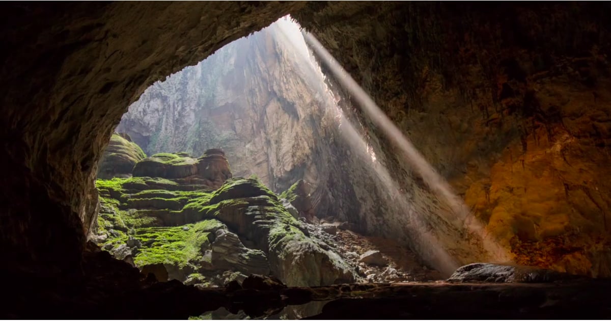 PopsugarLivingTravelDrone Cave ExplorationThe World's Largest Cave Is Breathtakingly BeautifulMarch 21, 2015 by Hilary White65 SharesChat with us on Facebook Messenger. Learn what's trending across POPSUGAR.Caves are one of nature's most enigmatic land formations. We will never know what some caverns hold in their depths, but with the help of modern technology, we can fly though the largest cave in the world without ever having to leave our homes. Using a drone and a GoPro, photographer Ryan Deboodt visually flies us through the Hang Son Doong caves in Vietnam near the entrance and the first and second dolines — skylights — which he said are 2.5 and 3.5 kilometers inside the cave. The lighting and scenery are extraordinary as the camera pans over the Hang Son Doong — a cave that looks big enough to be an entire other world. Watch the fantastic footage and marvel at the majesty of nature. Join the conversationChat with us on Facebook Messenger. Learn what's trending across POPSUGAR.Travel InspirationBuc - 웹