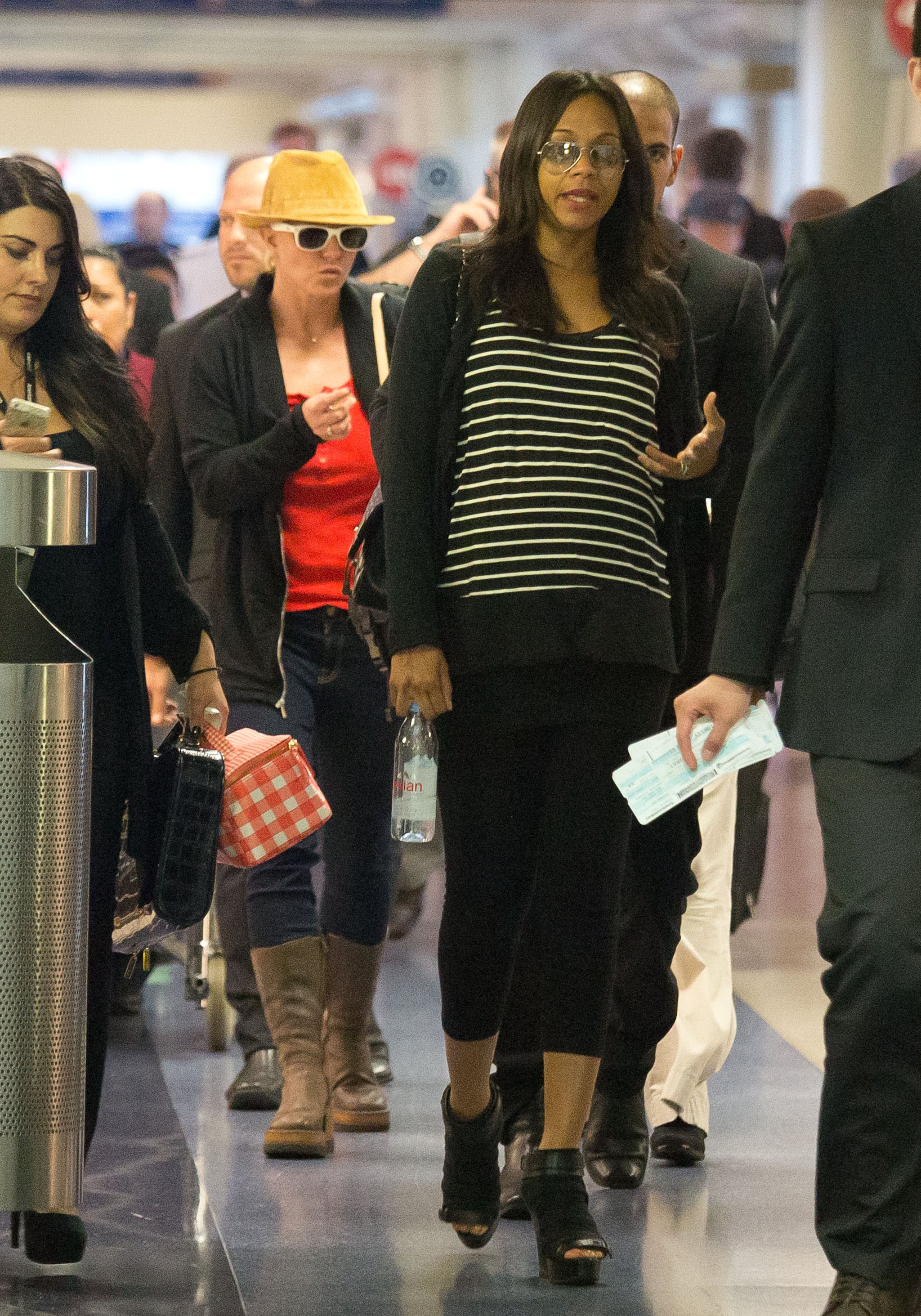 And Zoe Saldana 36 Signs Britney Spears Is Back B Tch Popsugar Celebrity Photo 23