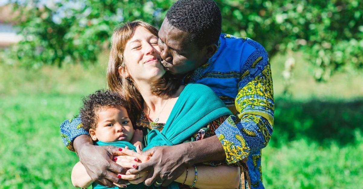 How to Raise a Child With Two Different Cultures | PS Family