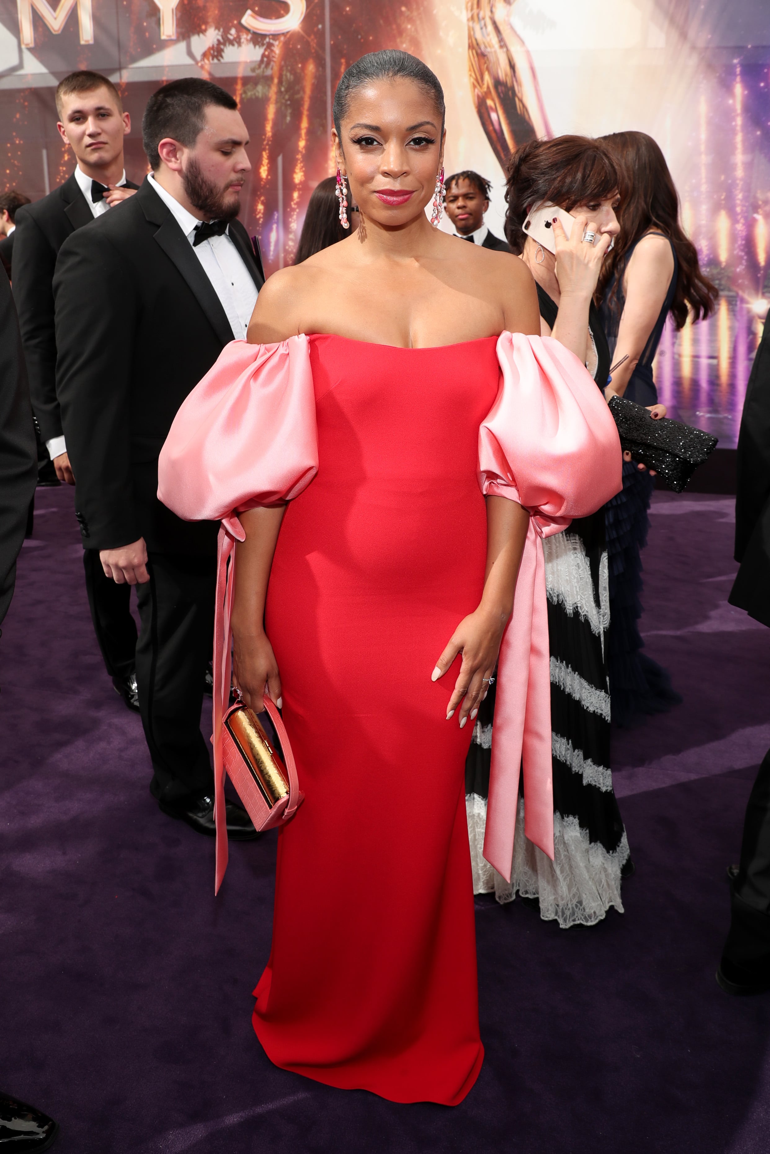 Carpet Guess Red Dress 2019 Menswear Steals The Show On A Grey Golden  Globes Red Carpet