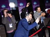 Judd Apatow Plays Instagram Husband and Snaps Photos of Leslie Mann on the Red Carpet