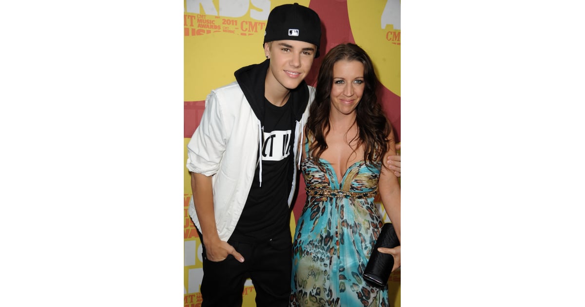 Justin Bieber and His Mom’s Cutest Moments | POPSUGAR Celebrity Photo 11