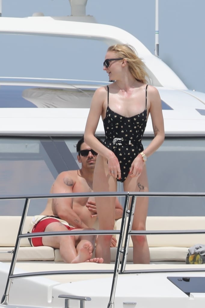 Joe Jonas And Sophie Turner In Mexico April 2019 Pictures Popsugar Celebrity Uk