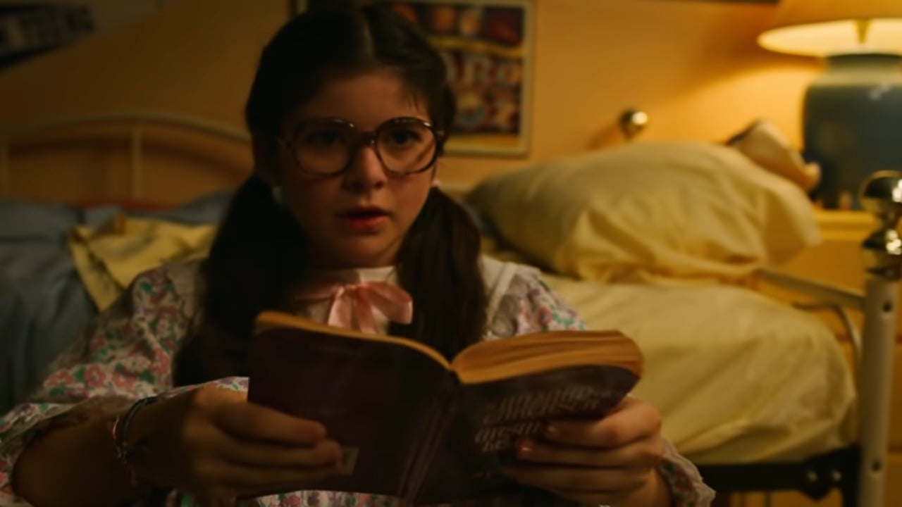 Stranger Things S Gabriella Pizzolo Is In Pll Original Sin Popsugar Entertainment
