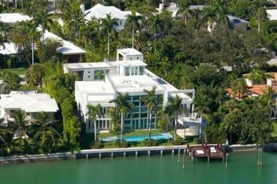 Lil Wayne bought the sick pad in 2006 for the bargain price of $11.6 million. If sold at his current asking price, he’d make a $6.4 million profit off the sale, which would buy a whole lot of purple drank.