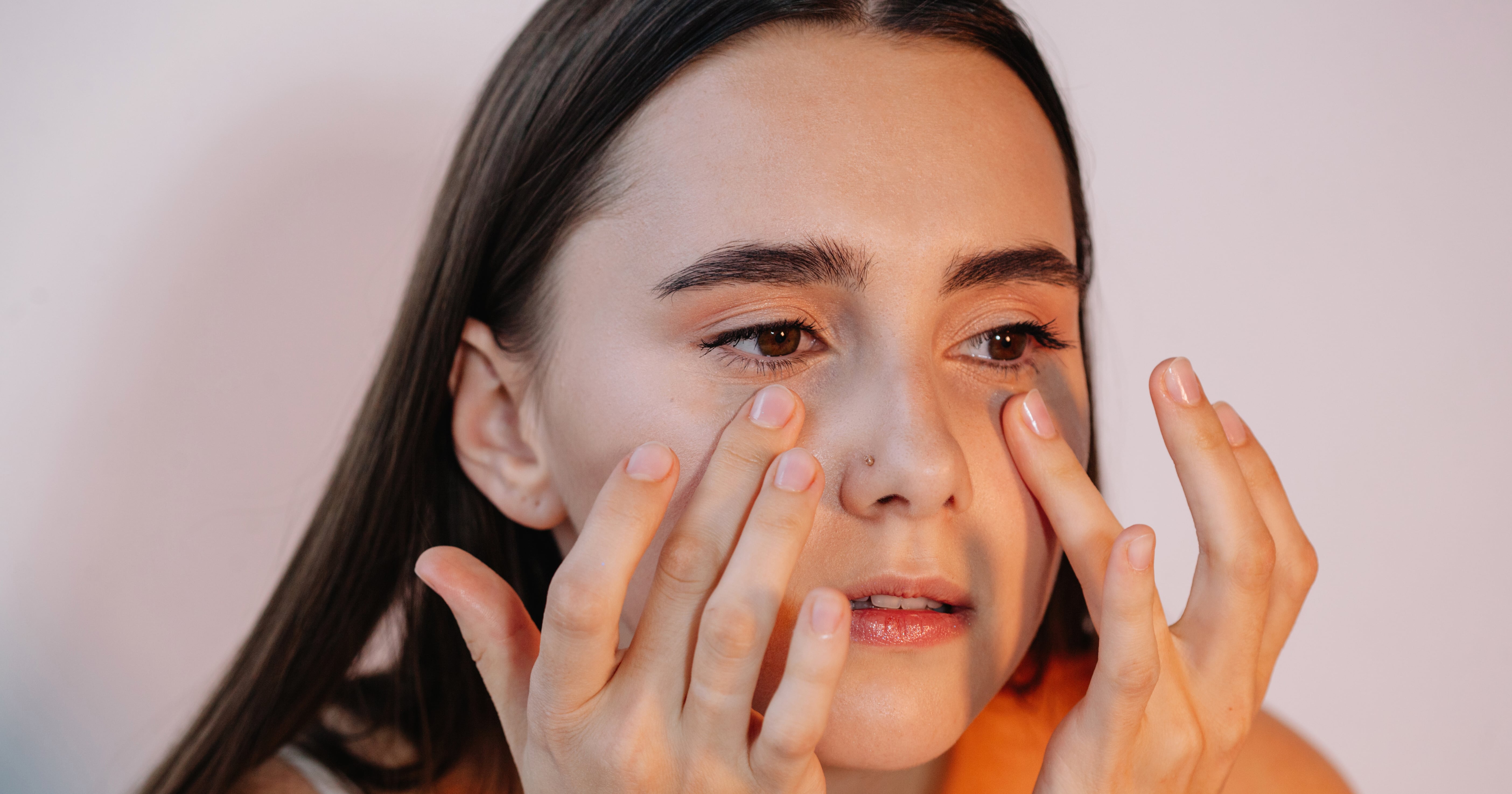 How to Heal Dry Skin on Your Eyelids, According to Experts